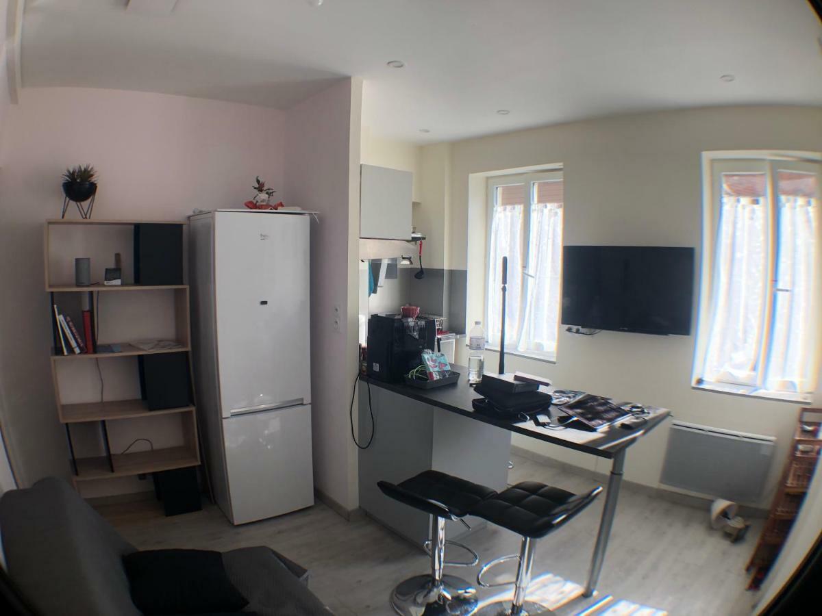 Appartement Lisieux Calme Tres Bien Equipe Exterior foto