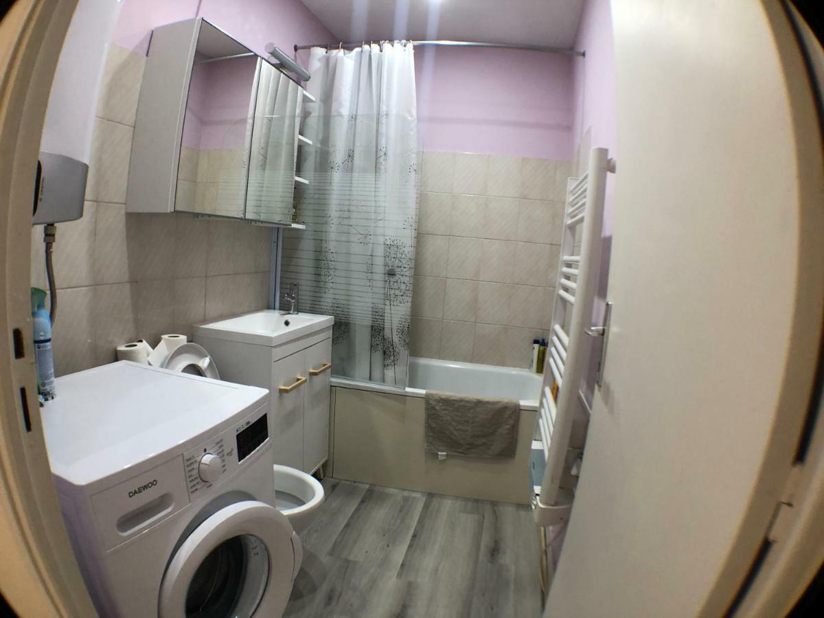 Appartement Lisieux Calme Tres Bien Equipe Exterior foto